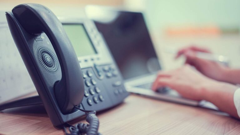 voip-service-and-phone-systems_hero_1